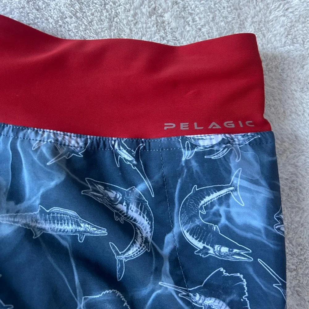 Pelagic Bali Active Shorts Oceanflex Size Medium Fish Print Hydro-Repel Red